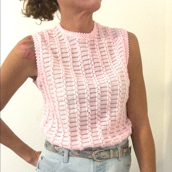 Vintage Tops - 🌺VTG 60's powder pink crotchety top
